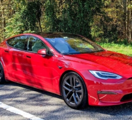 New Tesla Model S Plaid: The Fastest Electric Car in the World